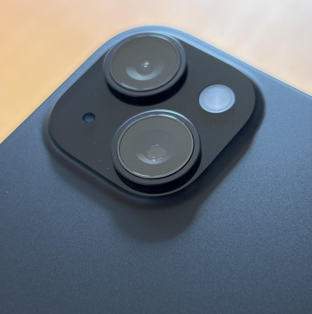 iPhone15ブラック128GB　純正バッテリー容量残97%です！