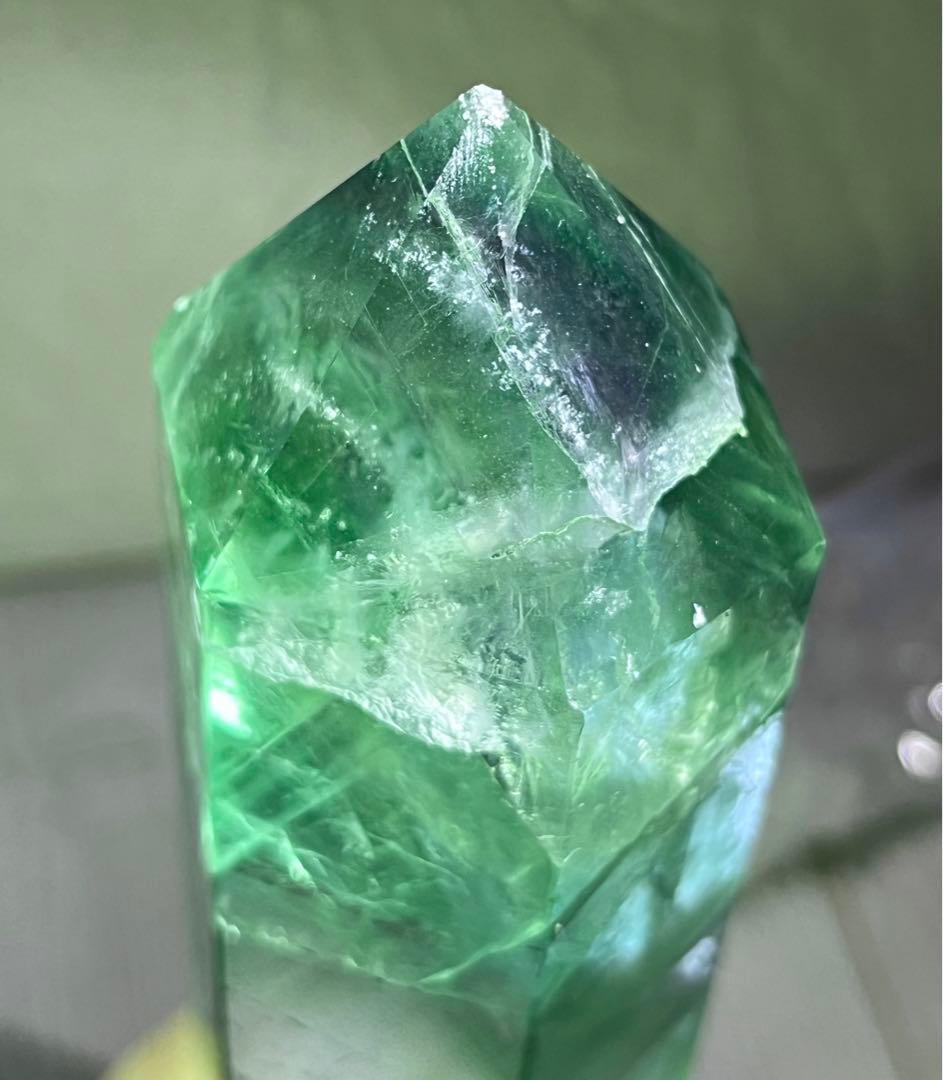 エンジェルフェザー✨　レインボー　フローライト　蛍石　特大　ポイント　原石