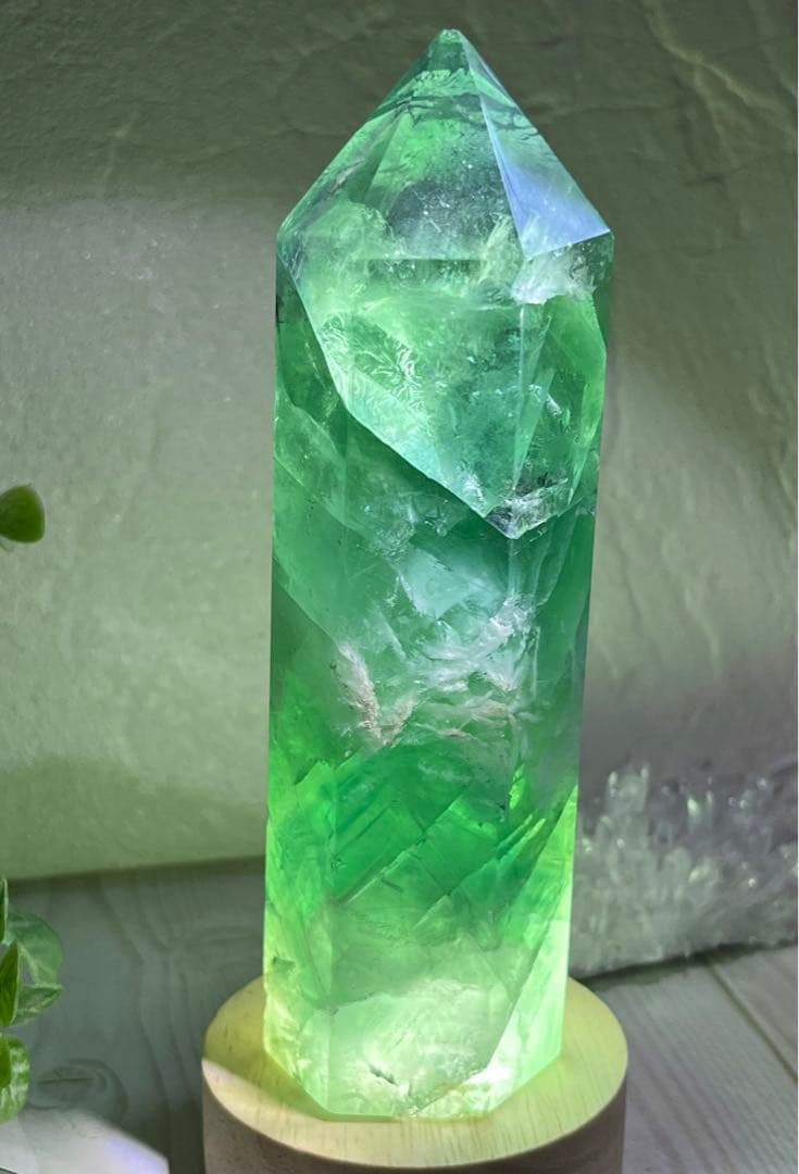 エンジェルフェザー✨　レインボー　フローライト　蛍石　特大　ポイント　原石