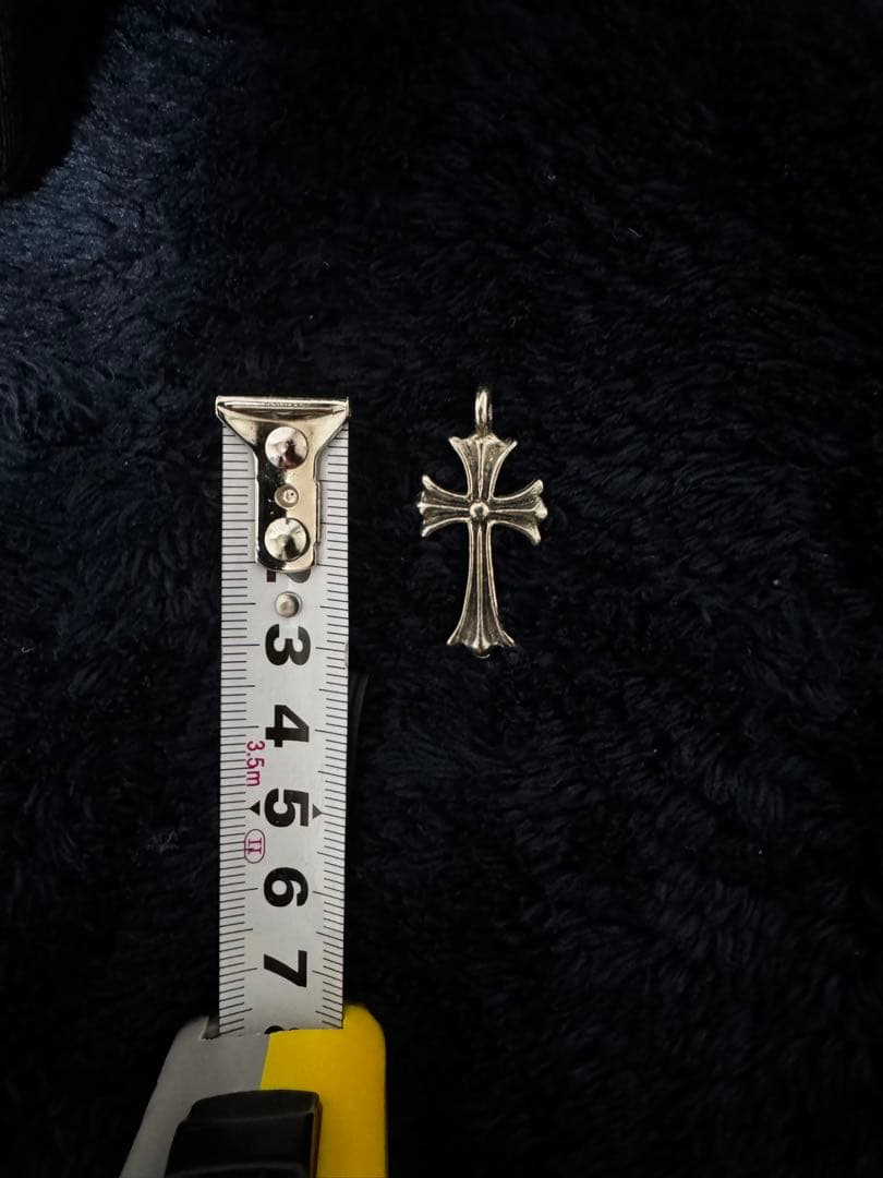 クロス　チャーム Chrome Hearts 似