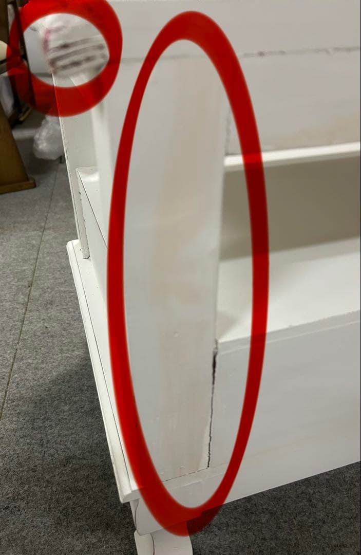 値下げ　新品　テレビ台　ホワイト　北欧調　ロココ調　おしゃれ　キズあり　白