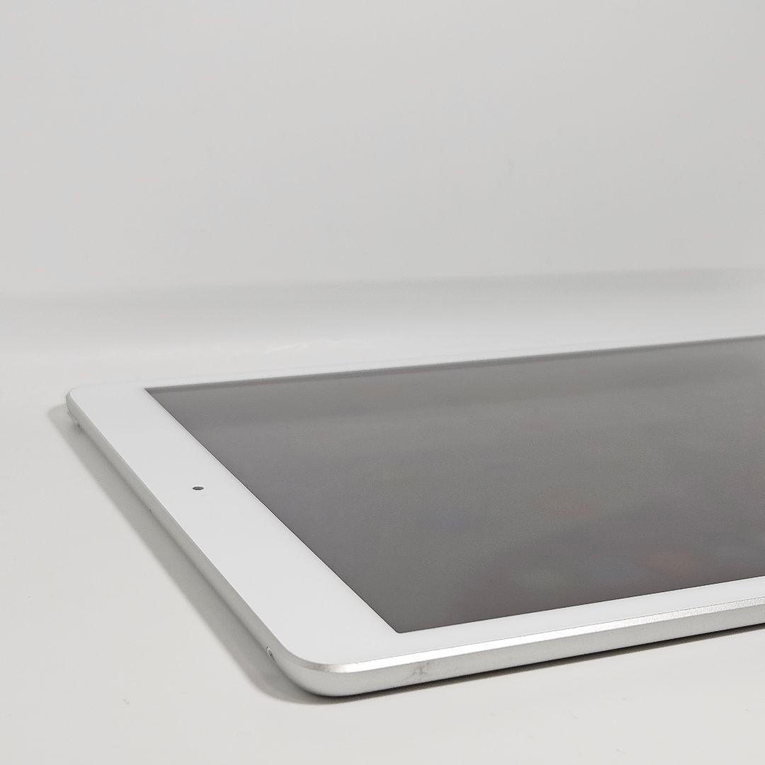 極美品 動作品 iPad 第7世代 シルバー 32GB MW752J/A