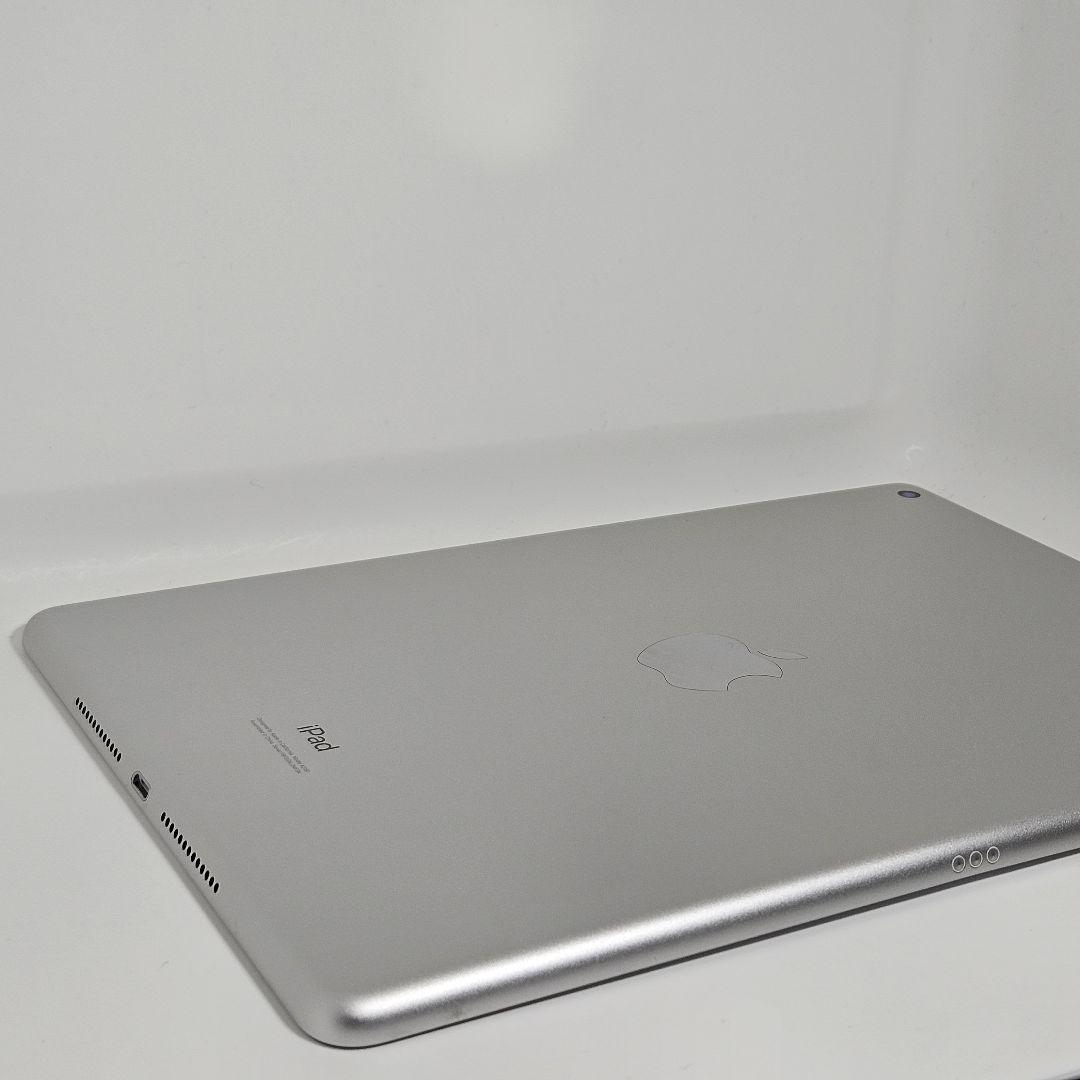 極美品 動作品 iPad 第7世代 シルバー 32GB MW752J/A