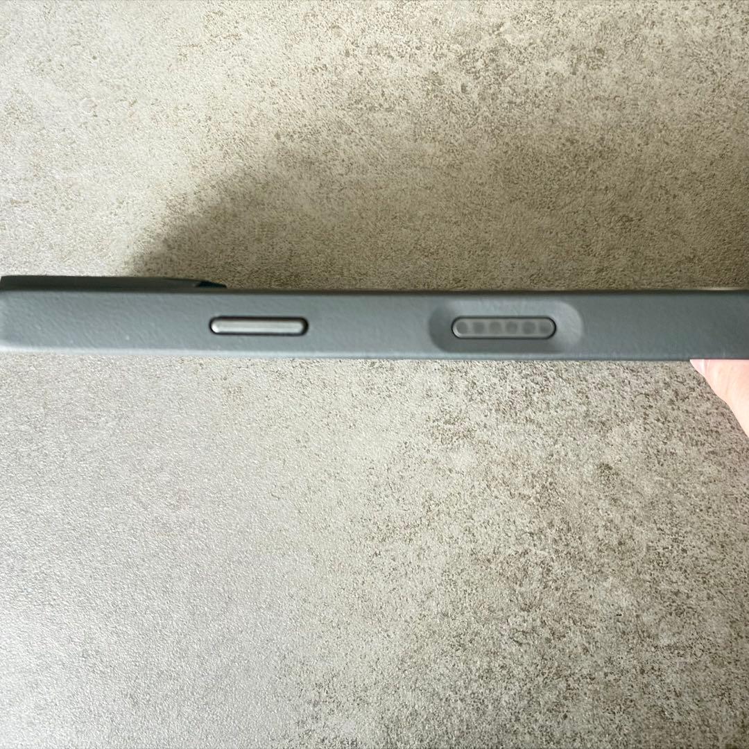 ライノシールドiPhone17 SolidX でびでび・でびるコラボ