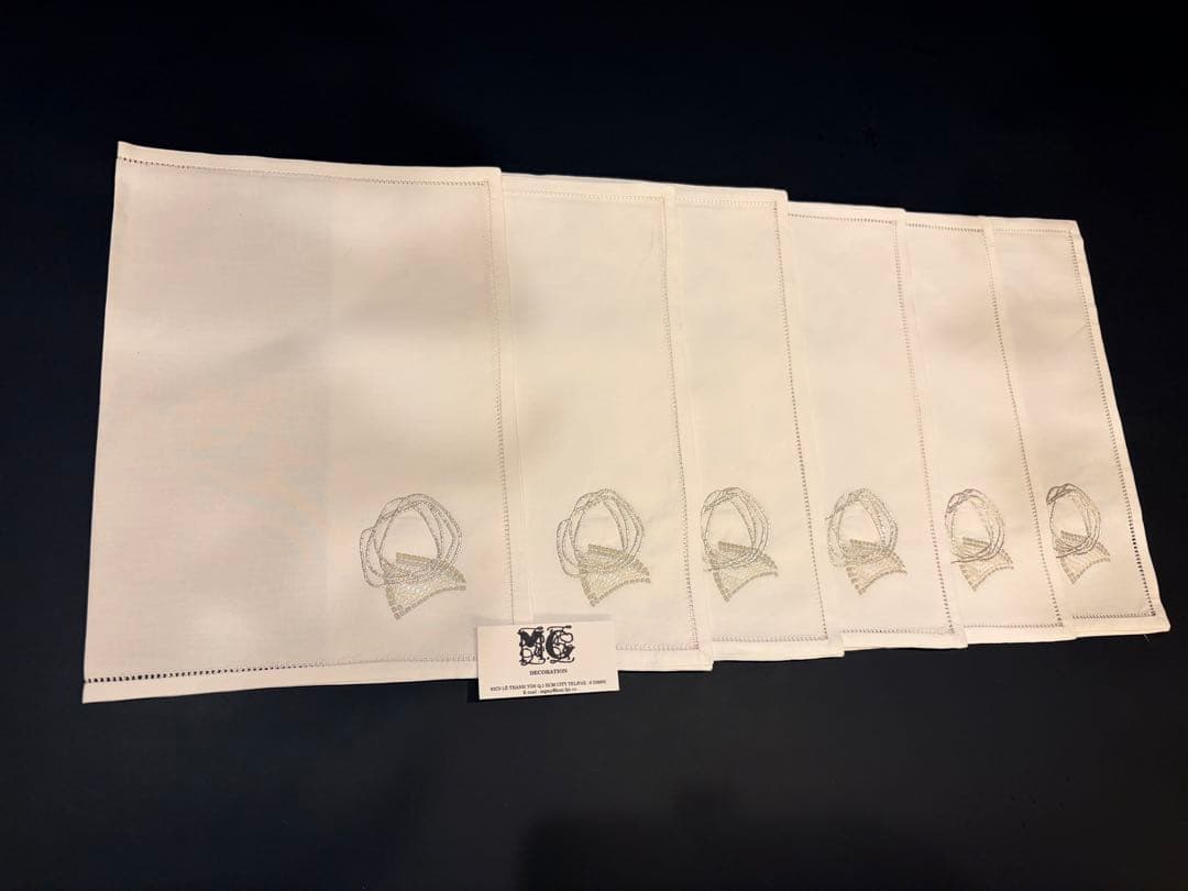 【極美品】ベトナム手刺繍 コット100% ランチョンマット＆ナプキン 6枚セット