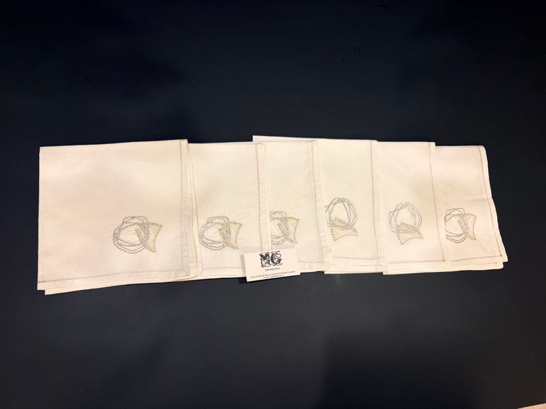 【極美品】ベトナム手刺繍 コット100% ランチョンマット＆ナプキン 6枚セット