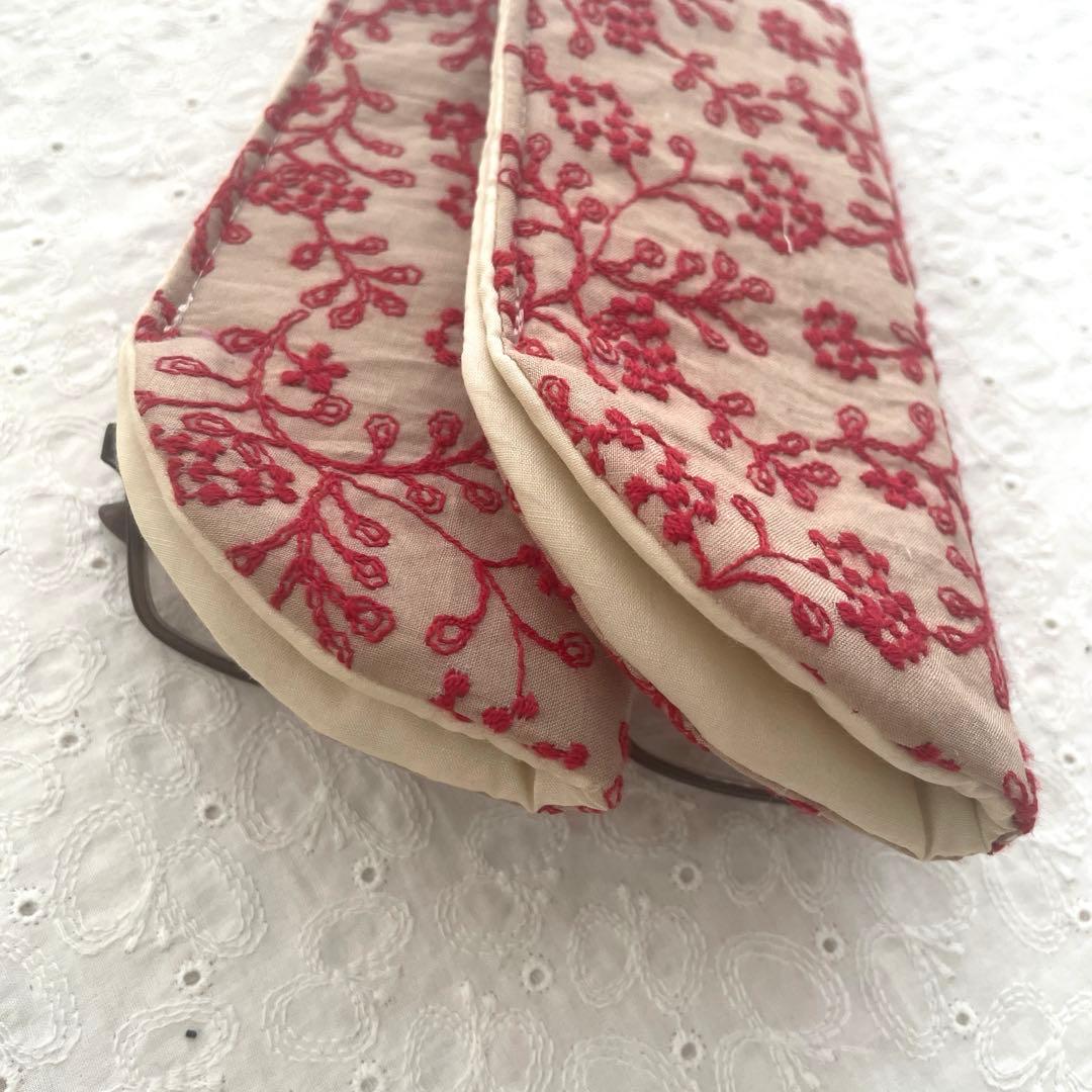 草です！刺繍生地のメガネケース　ハンドメイド