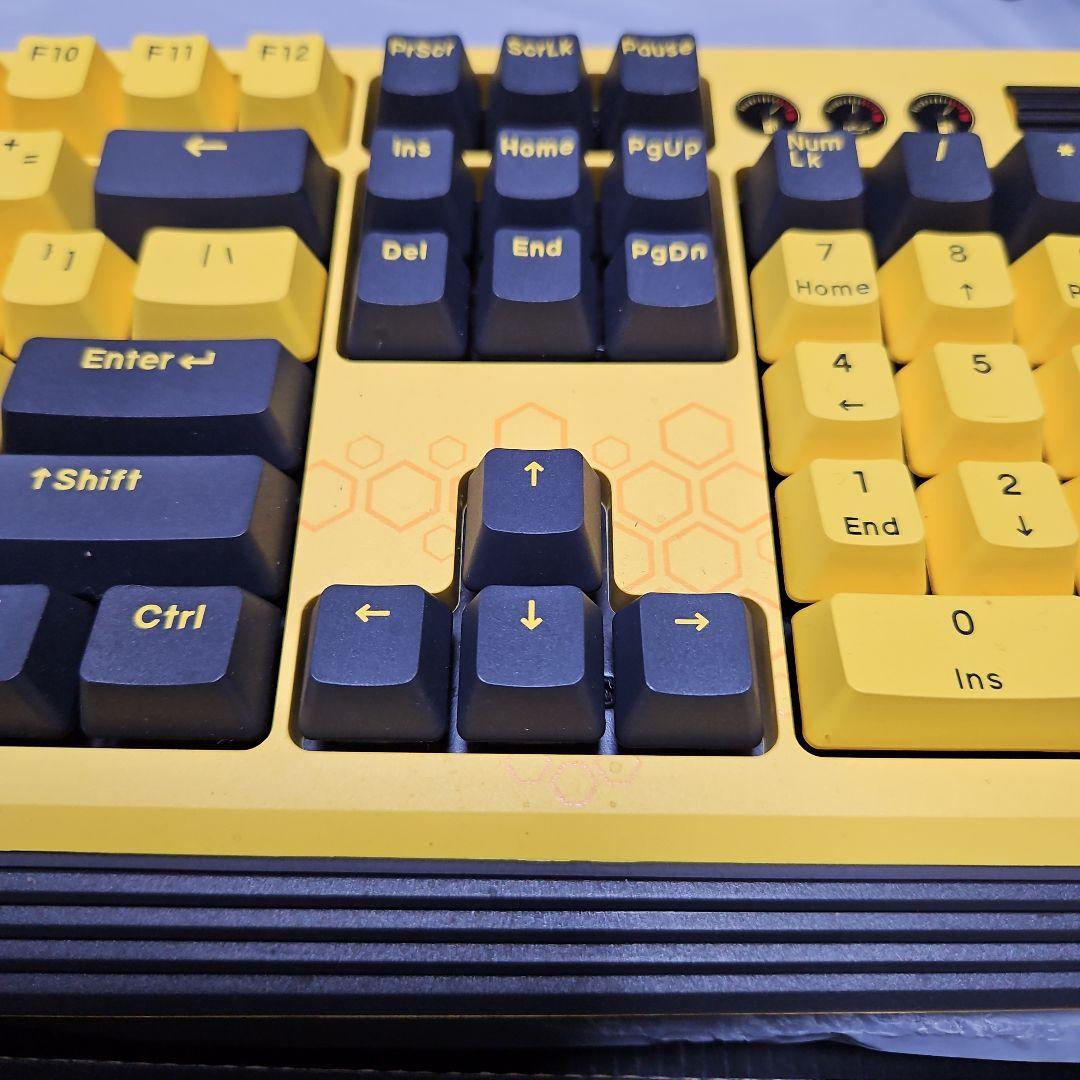 ゲーミングキーボードとマウスセット　トランスフォーマー　バンブルビー