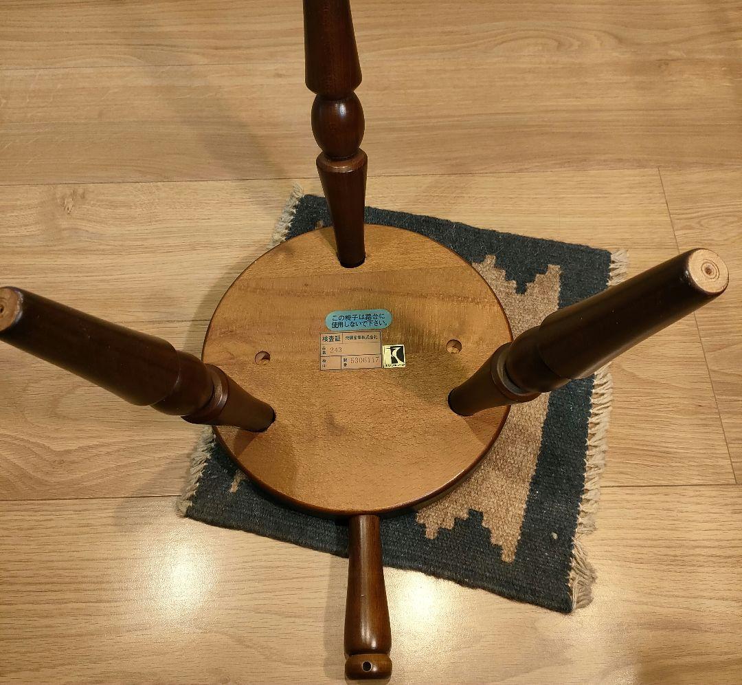 ミルクスツール　キツツキマーク