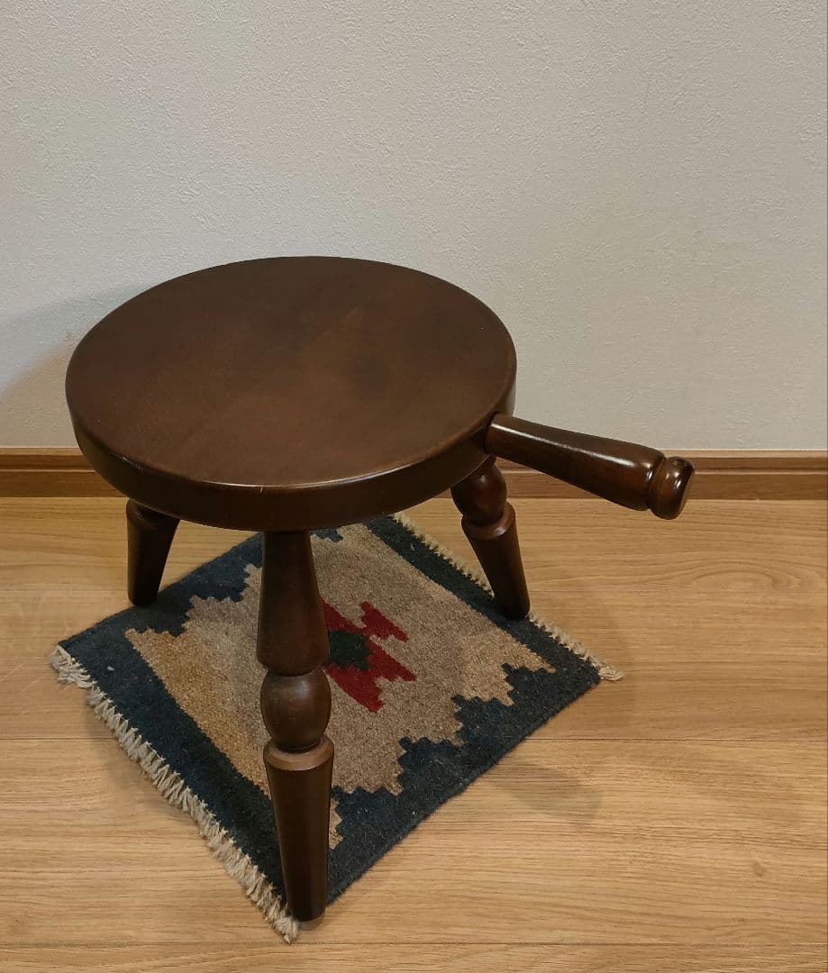 ミルクスツール　キツツキマーク