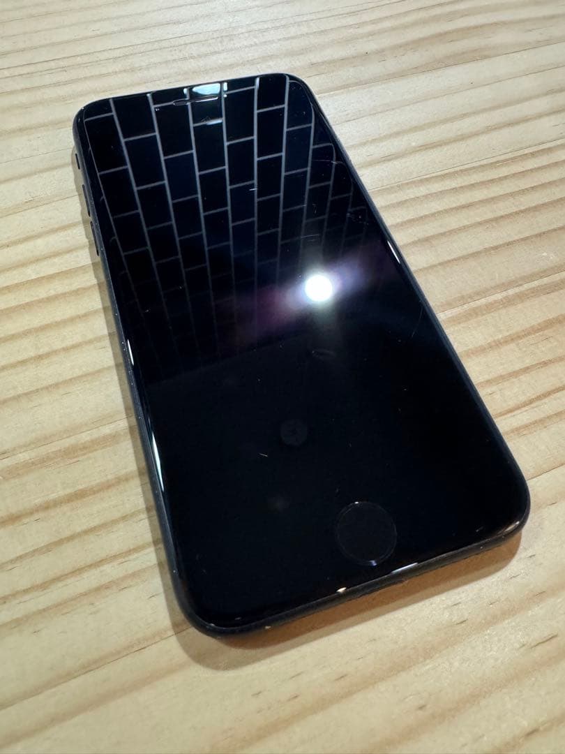 【本体のみ】iPhone7 32GB SIMフリー 最大容量89％