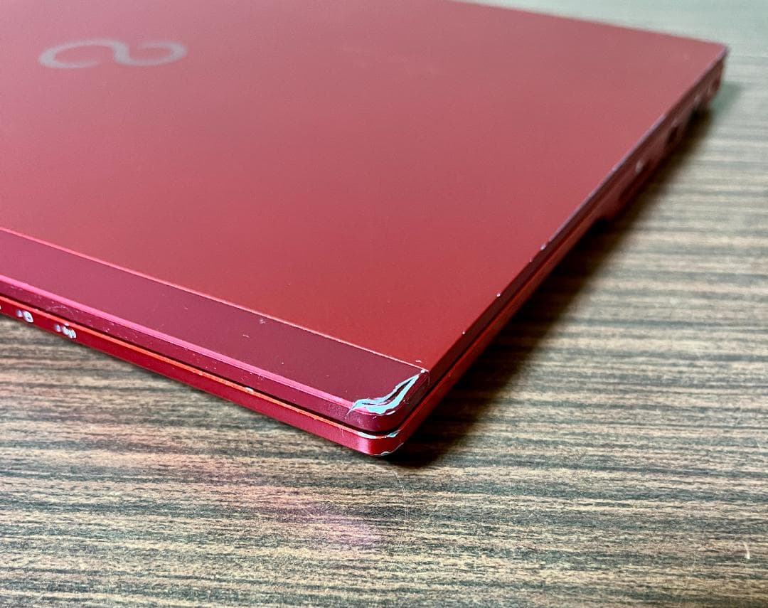 軽量、高速、i7、富士通 LifeBook WU2、8GB、256GB SSD