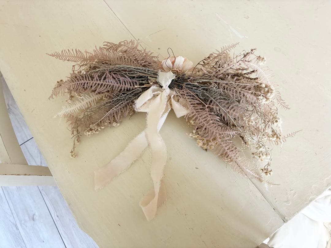 プリザーブドフラワー　ドライフラワー　壁掛け　ホワイト　白　造花
