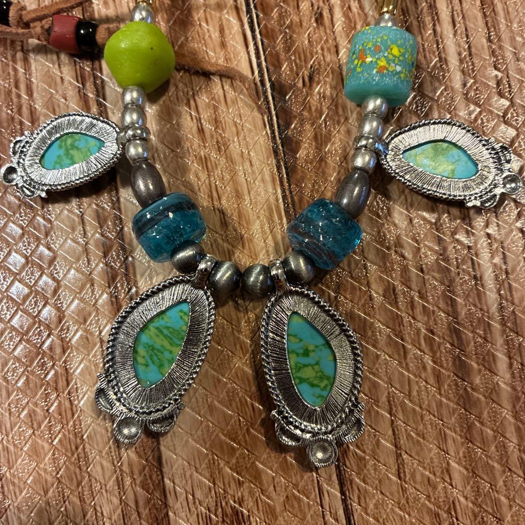 ターコイズ&ビーズのペンダントネックレス