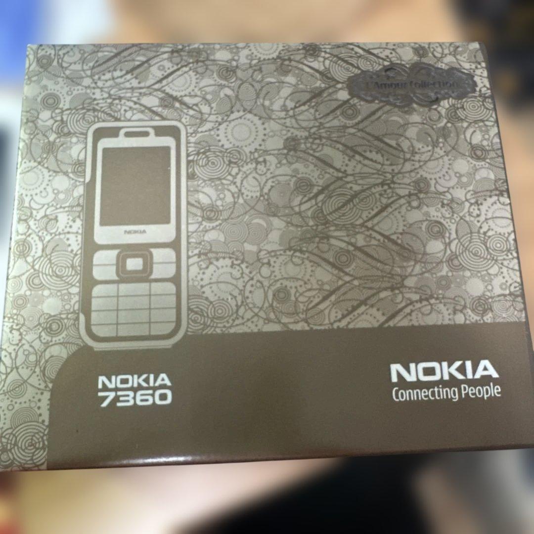 Nokia 7360 GSM携帯電話 箱あり