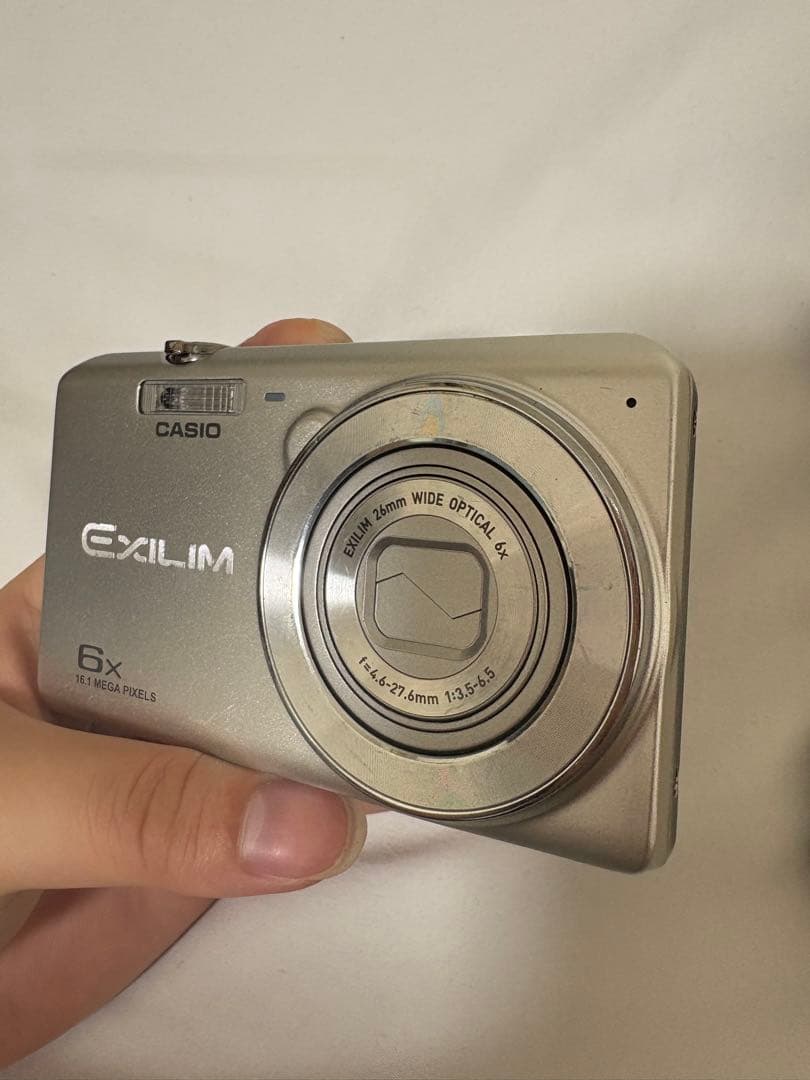 CASIO EXILIM コンパクトデジタルカメラ　exz920