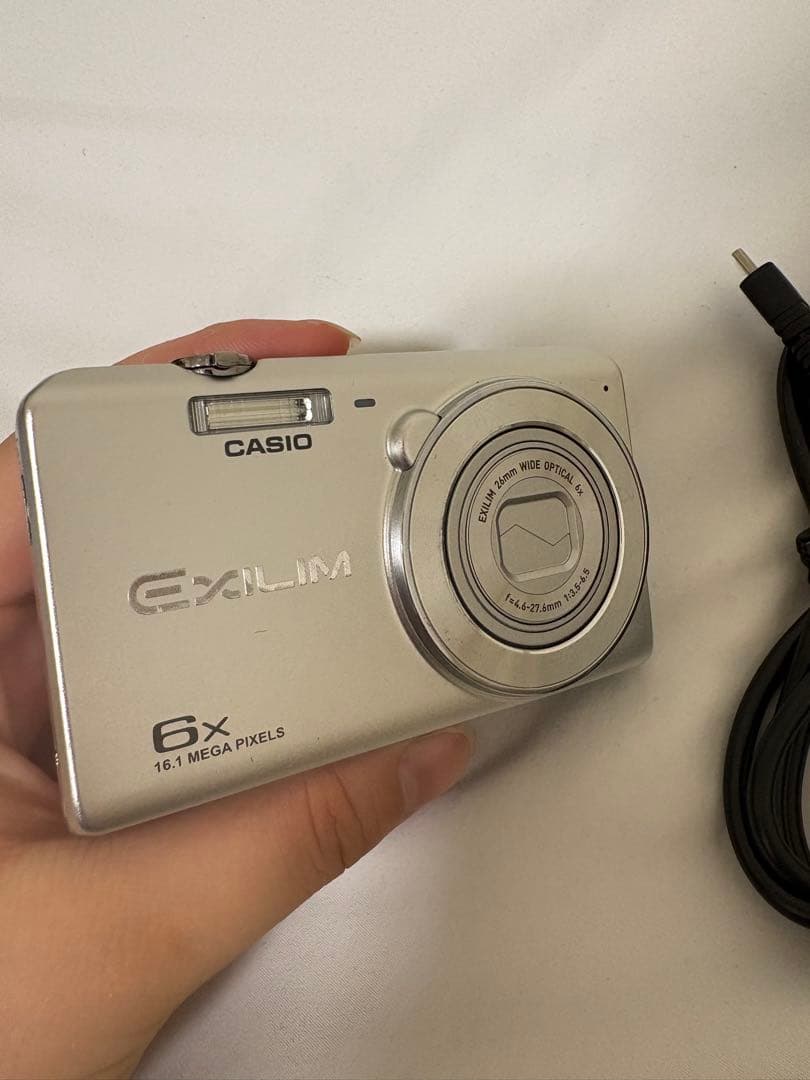 CASIO EXILIM コンパクトデジタルカメラ　exz920