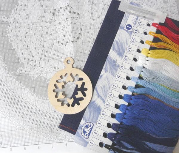 クロスステッチ キット クリスマスキャンドル クッション 木製オーナメント付き