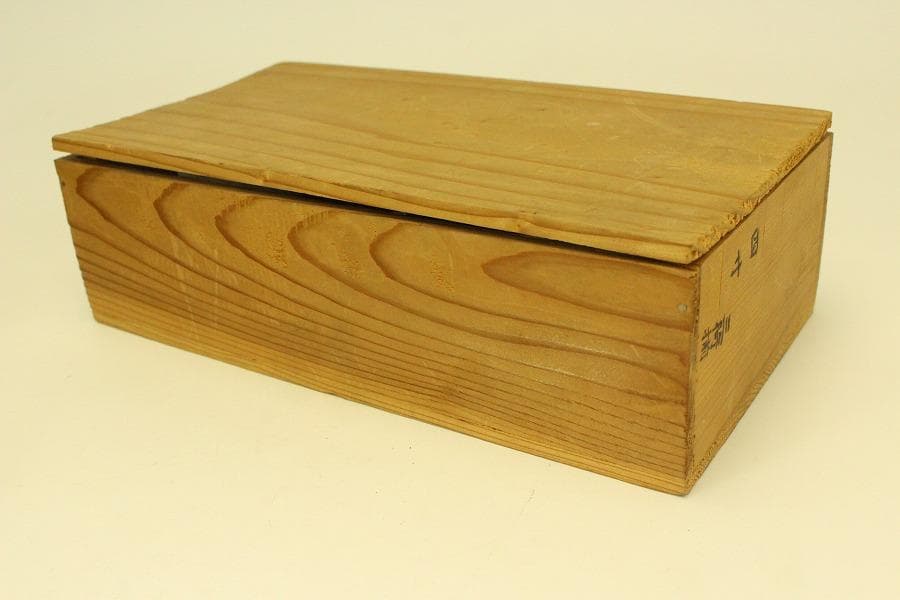 雛道具 ミニチュア 蒔絵 箪笥 長持 木製 時代物(A980)