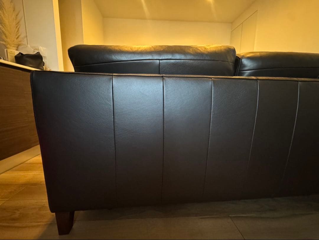 美品　引き取り限定、 ACTUSアクタスレザーソファ•3人掛け
