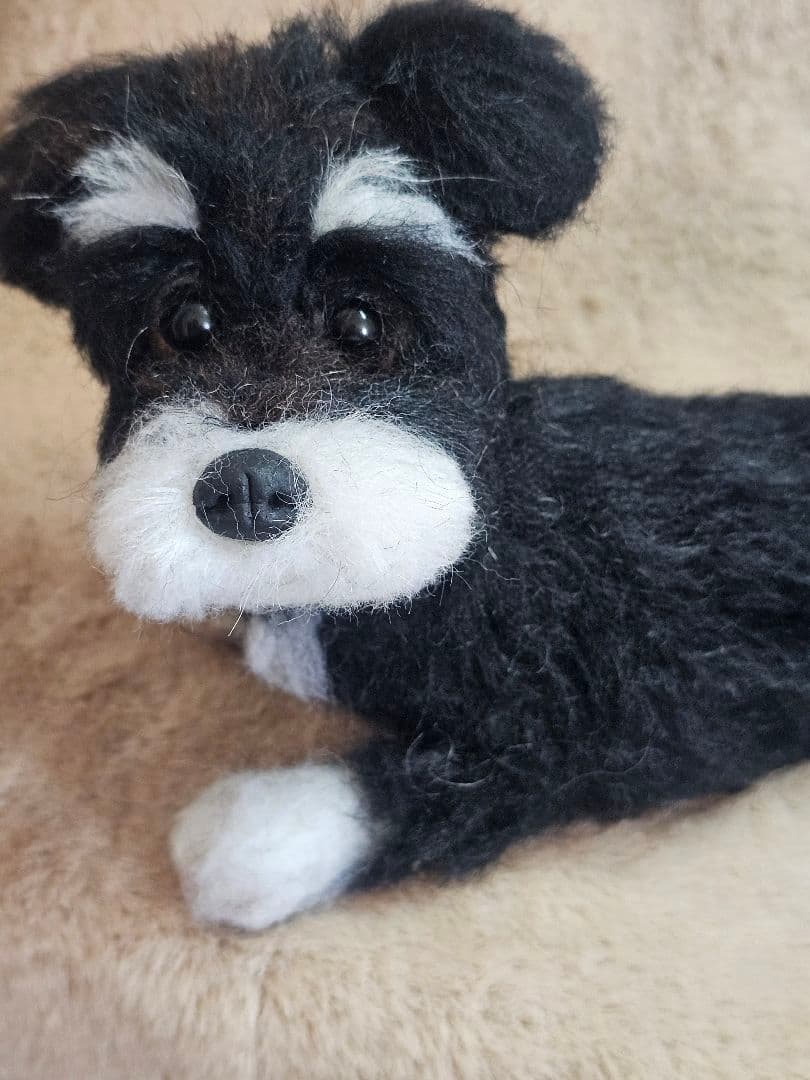 羊毛フェルト シュナウザー