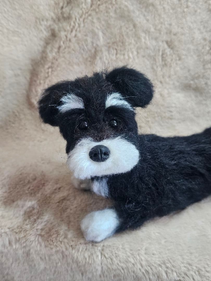 羊毛フェルト シュナウザー