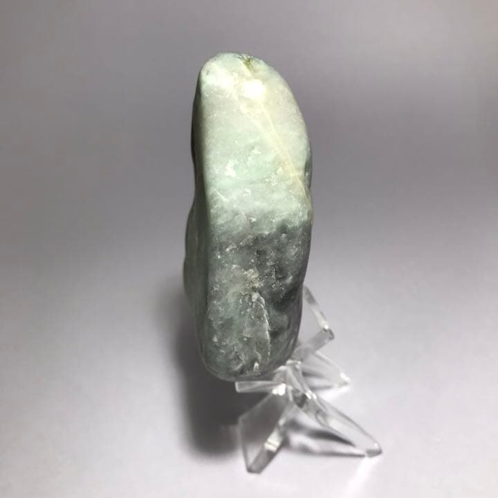 糸魚川翡翠原石【海岸】93g