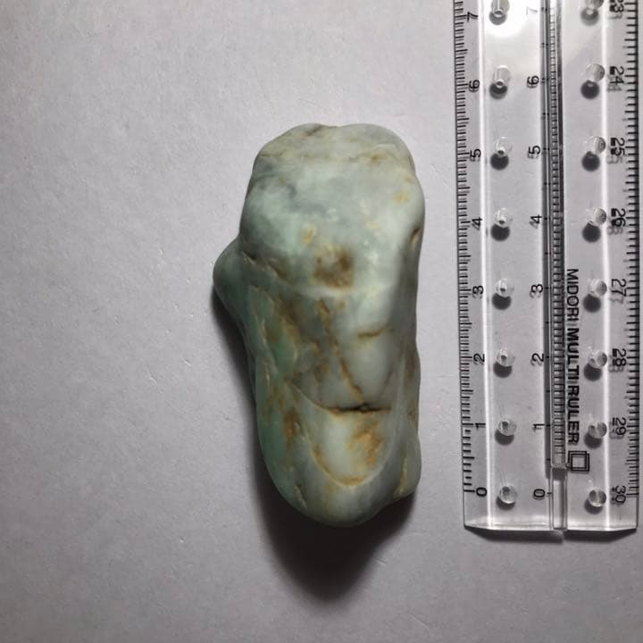 糸魚川翡翠原石【海岸】93g