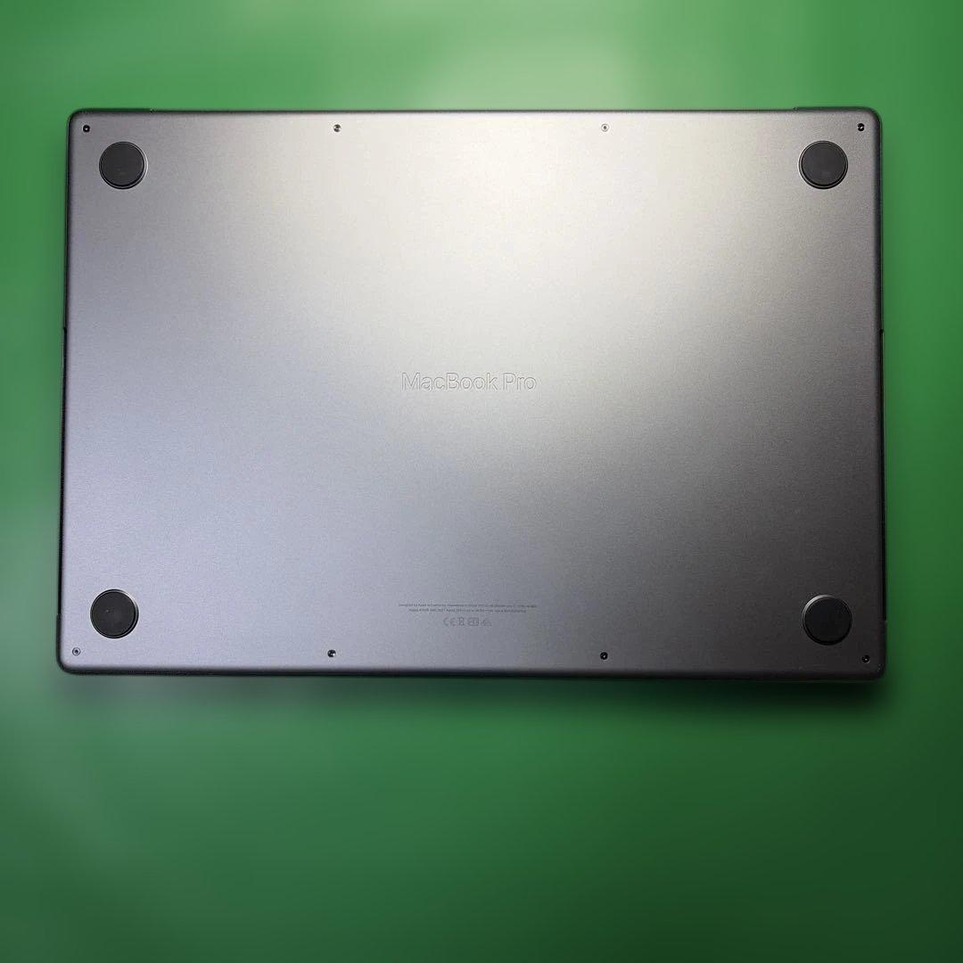 Apple MacBook Pro 16インチ M16GB SSD512GB