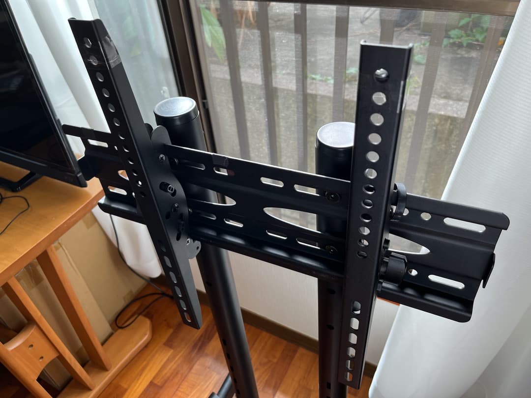 テレビスタンド（車輪付き）