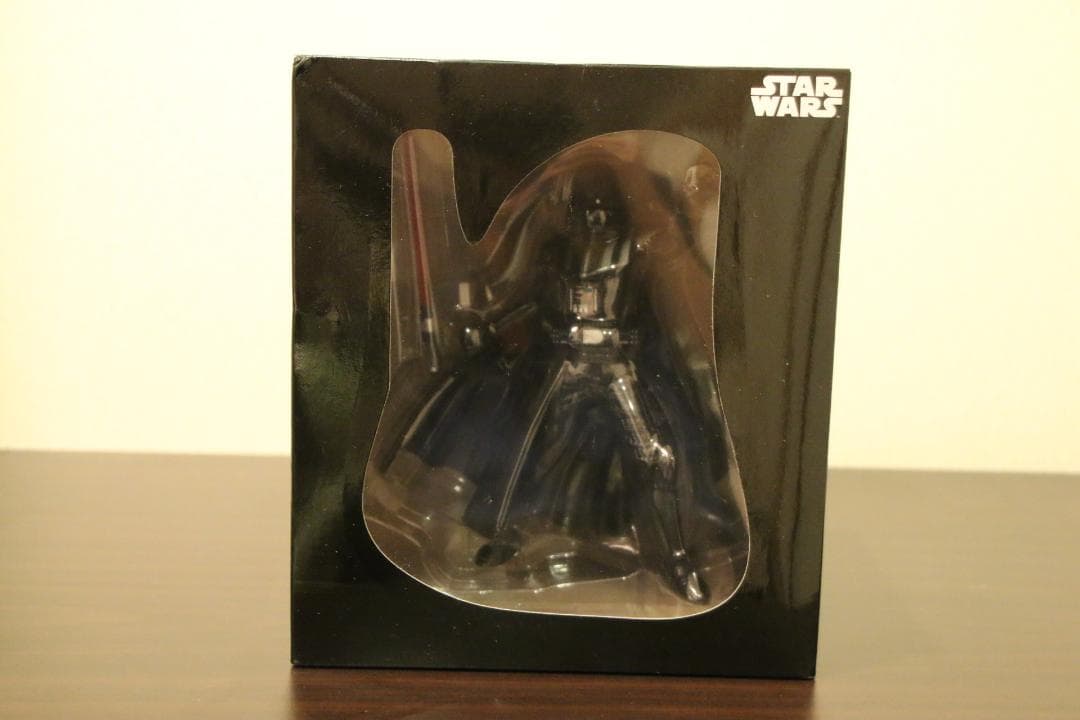 限定商品　スターウォーズ　プレミアム1/10フィギュア　ダース・ベイダー