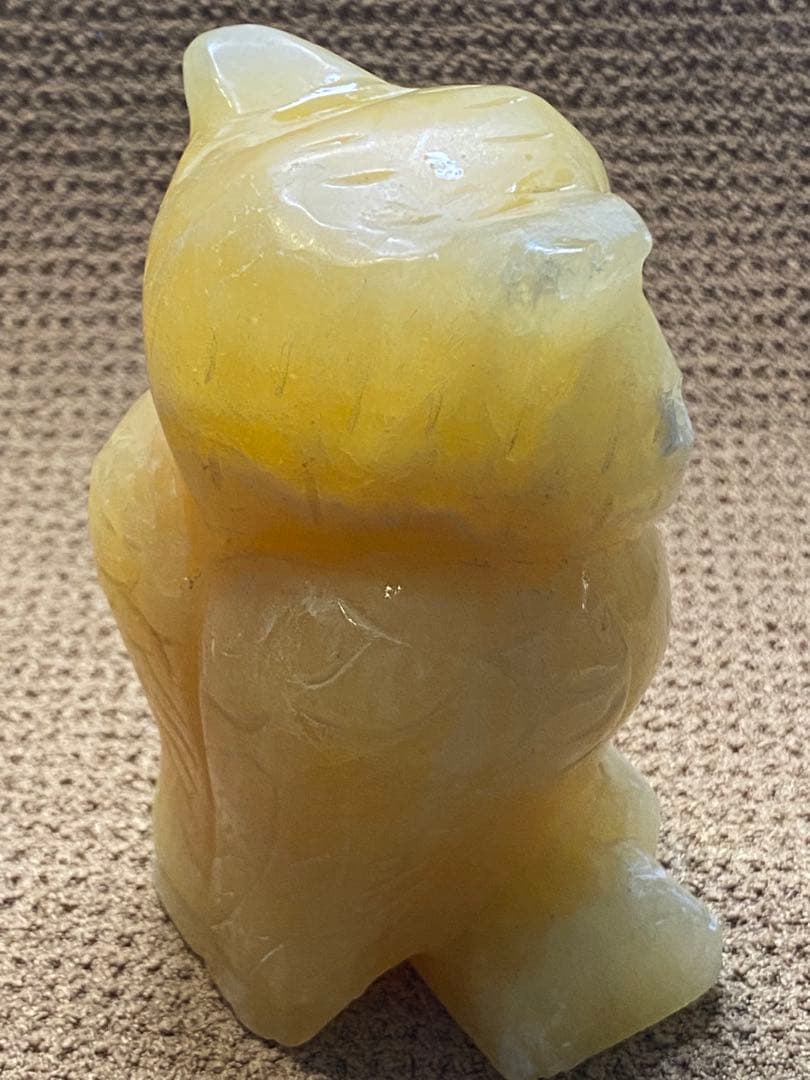 フクロウの置物 アンゴナイト 約12cm