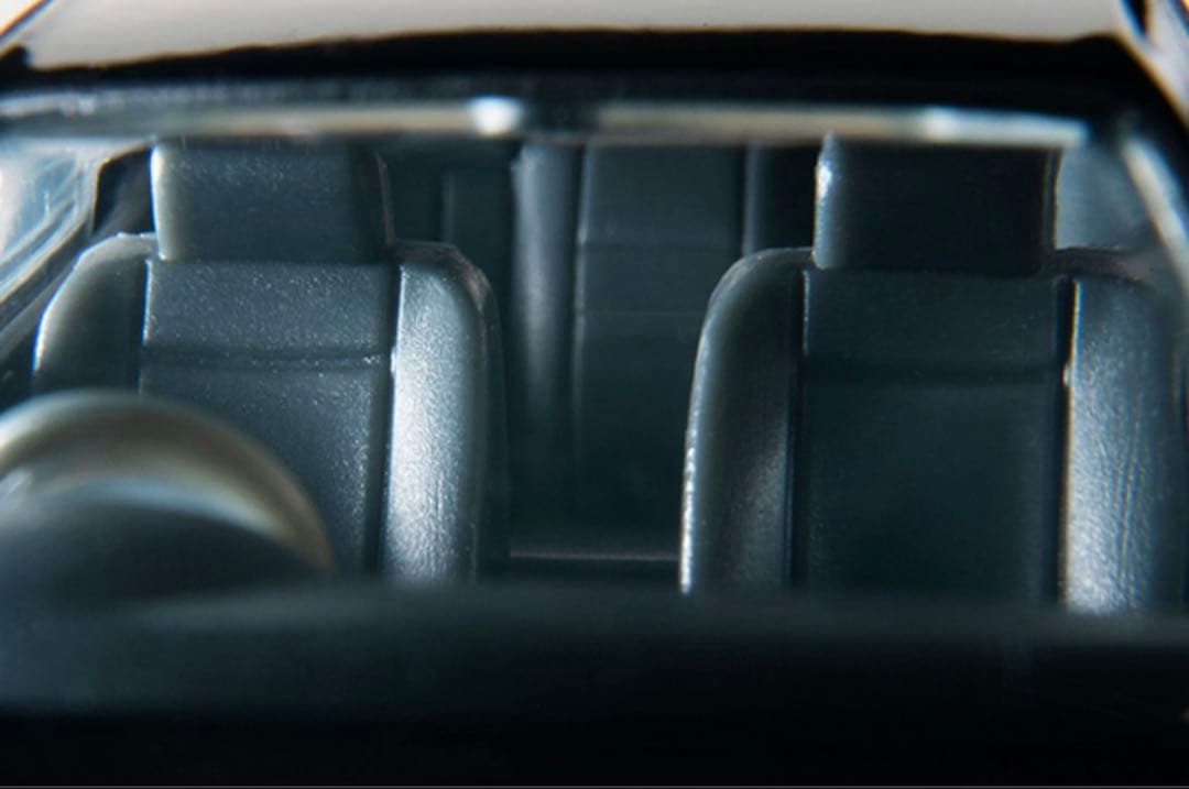 最終値下げ　トミカリミテッドヴィンテージ ネオ　日産グロリア