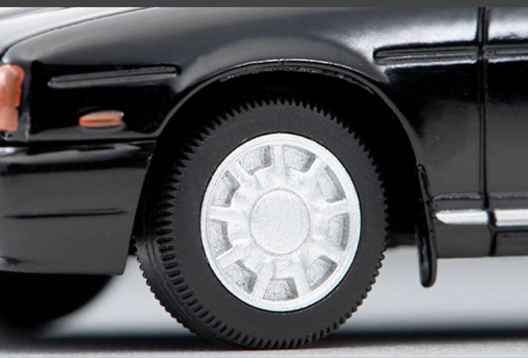 最終値下げ　トミカリミテッドヴィンテージ ネオ　日産グロリア