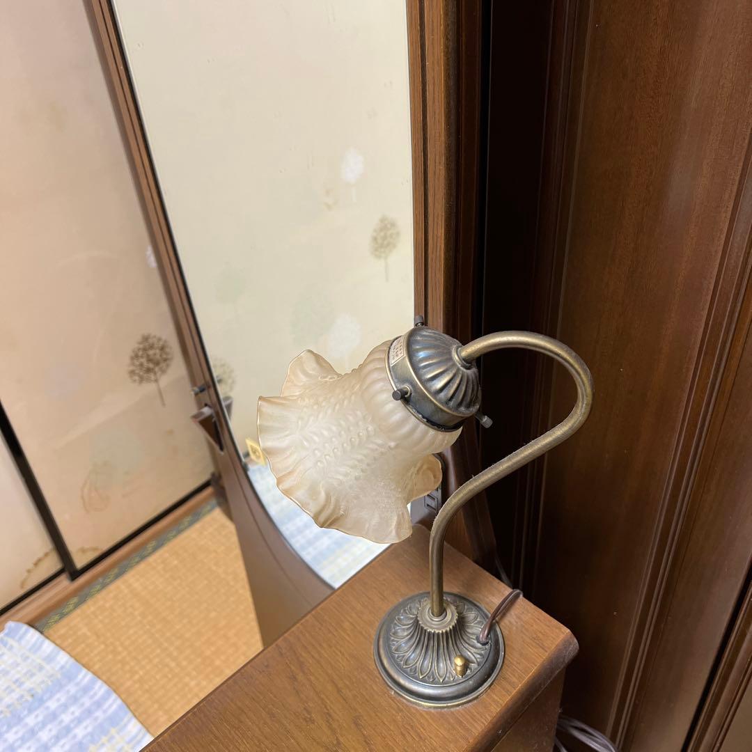 一面鏡ドレッサーです。