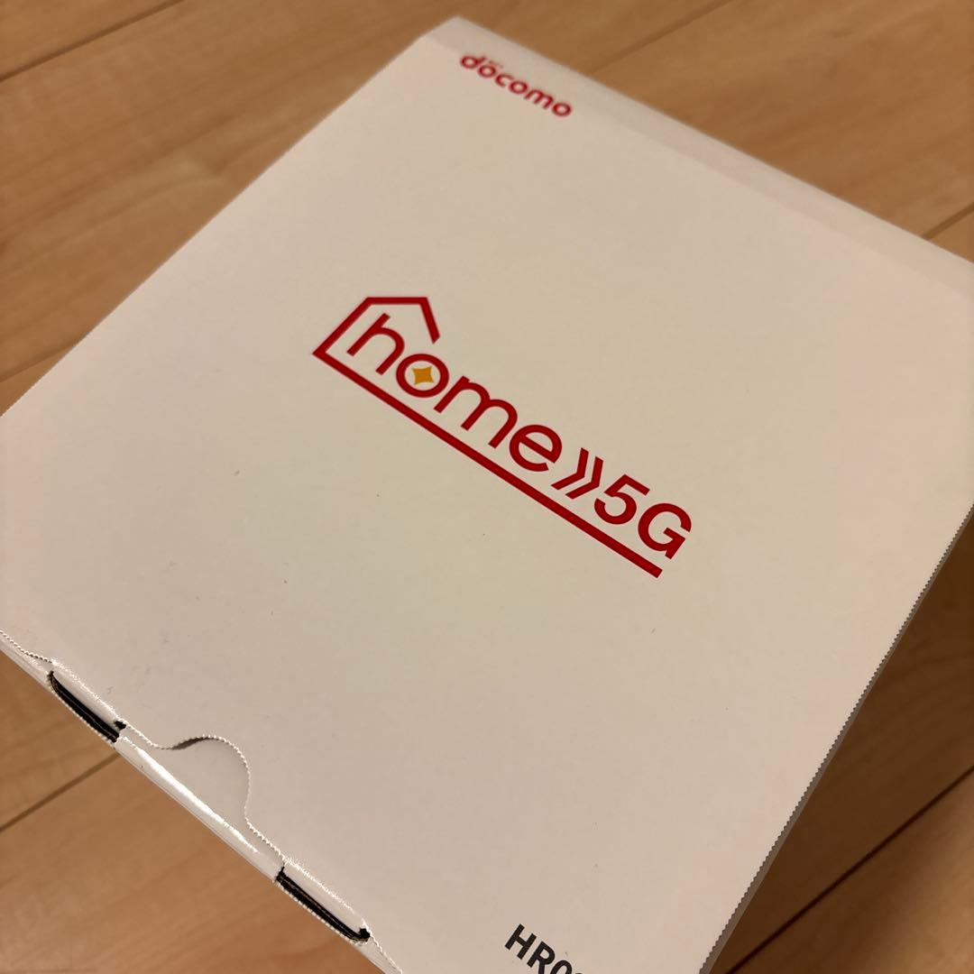 docomo  5G HR02 本体