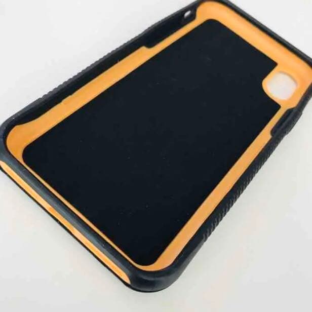 日本未発売！カーハート iPhone X/Xs 対応 Bullnose ケース