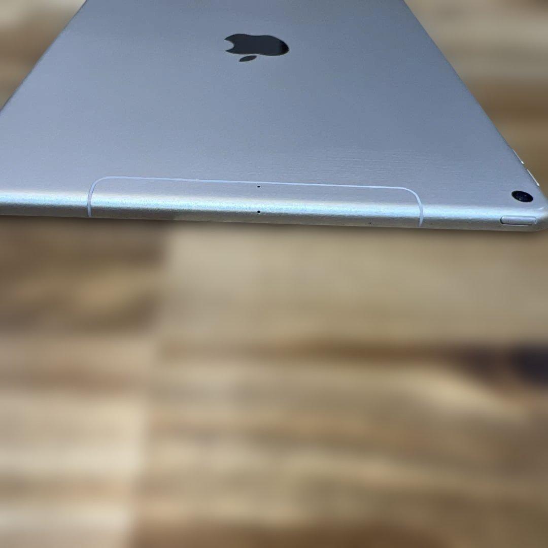 K1385 SIMフリー　iPad Air 第三代　64GB