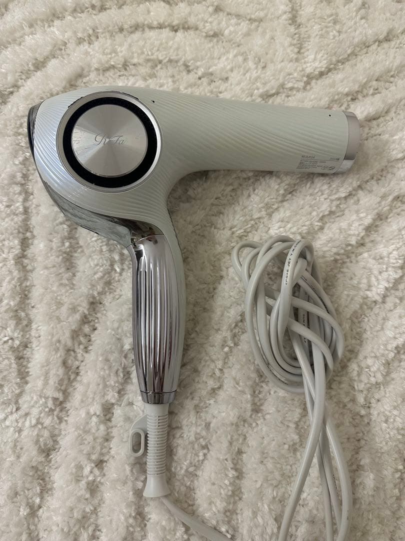 Refaホワイト ヘアドライヤー RE-AJ02A ビューテックドライヤープロ