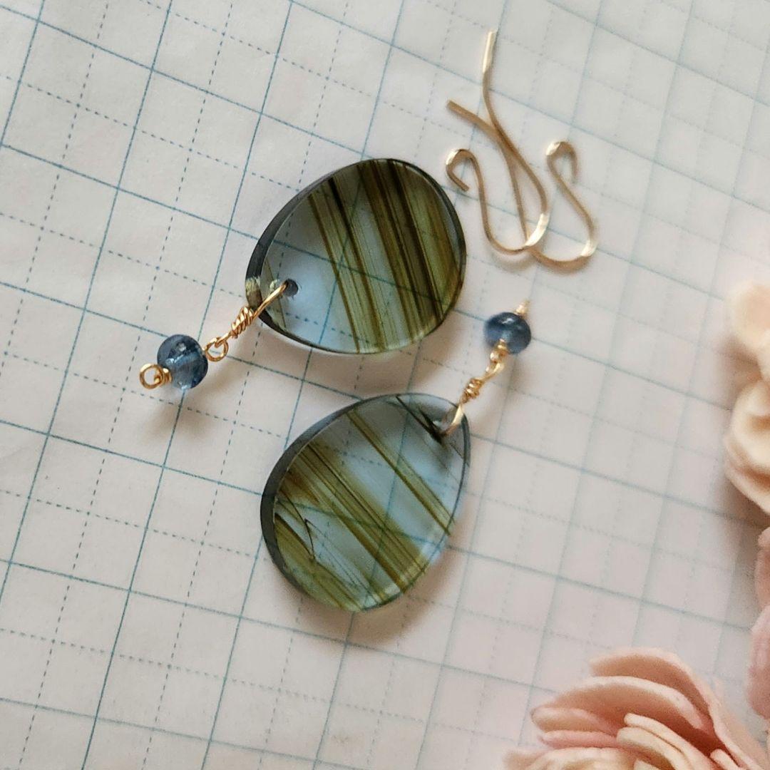 ✅️kaya,✅️１４kgf①オプシディアンピアス