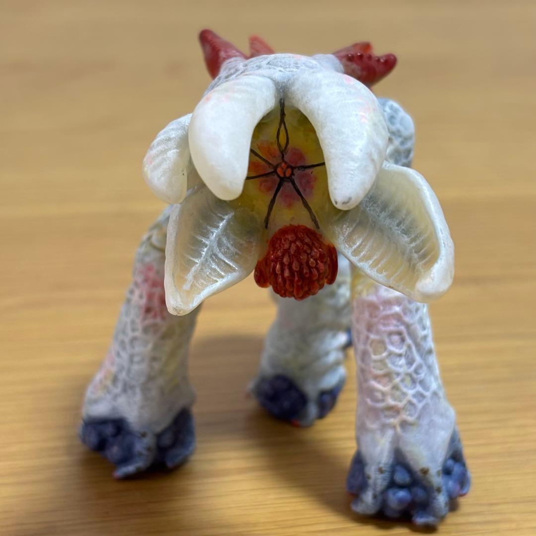 ウルトラ怪獣ソフビ　レヴィーラ　リペイント完成品　円谷プロ