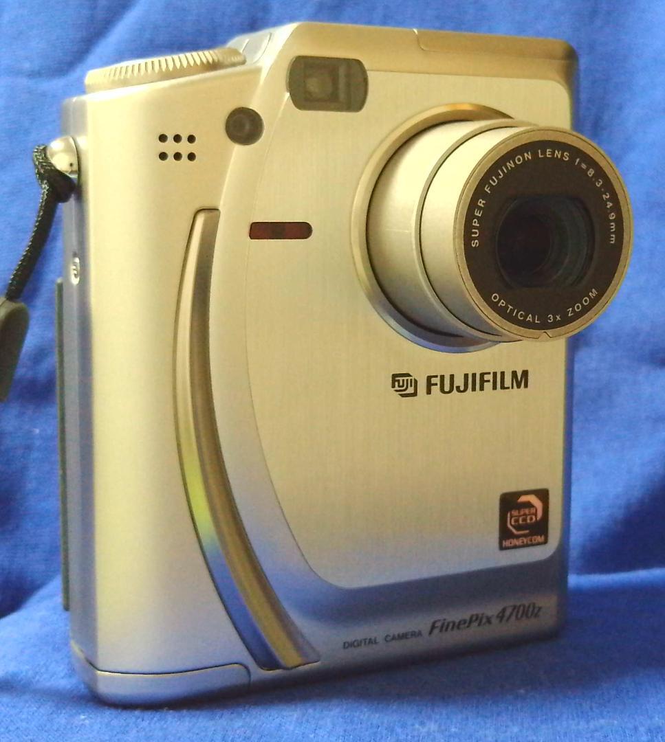 FinePix 4700Z（64MB SmartMedia付）