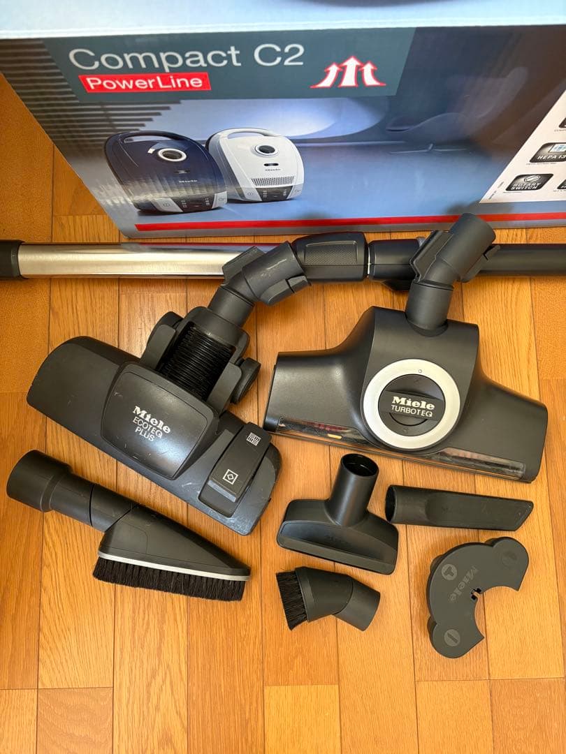 ミーレ掃除機　Compact C2 SDCO4 Lotus White 美品