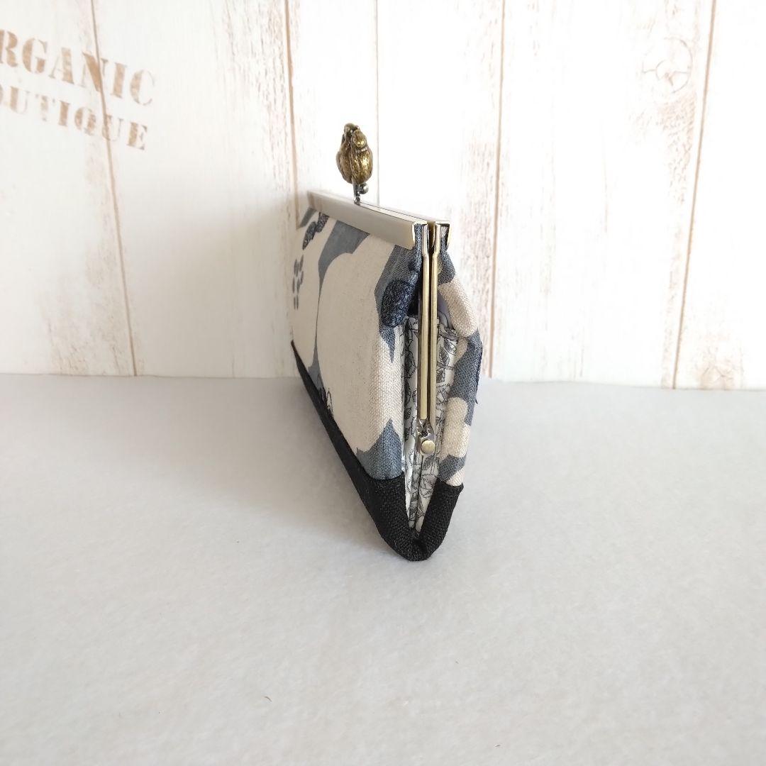 ミナペルホネン hanaco+choucho(グレー) リス浮足がま口長財布