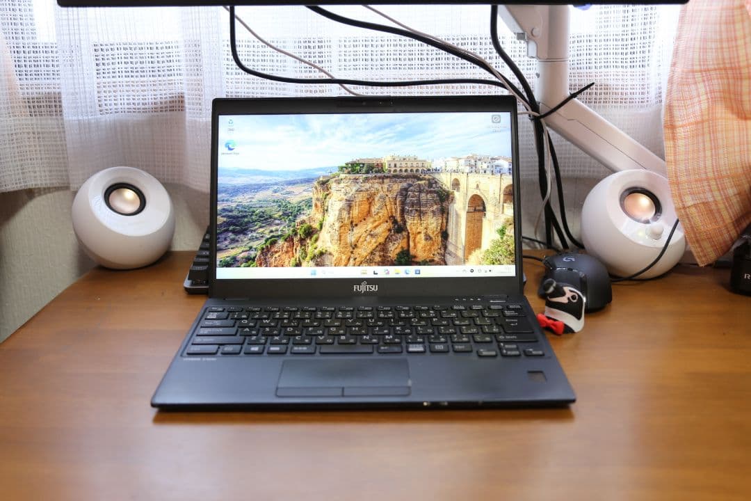 FUJITSU U9310/E 第10世代 core i5 OSなし 02