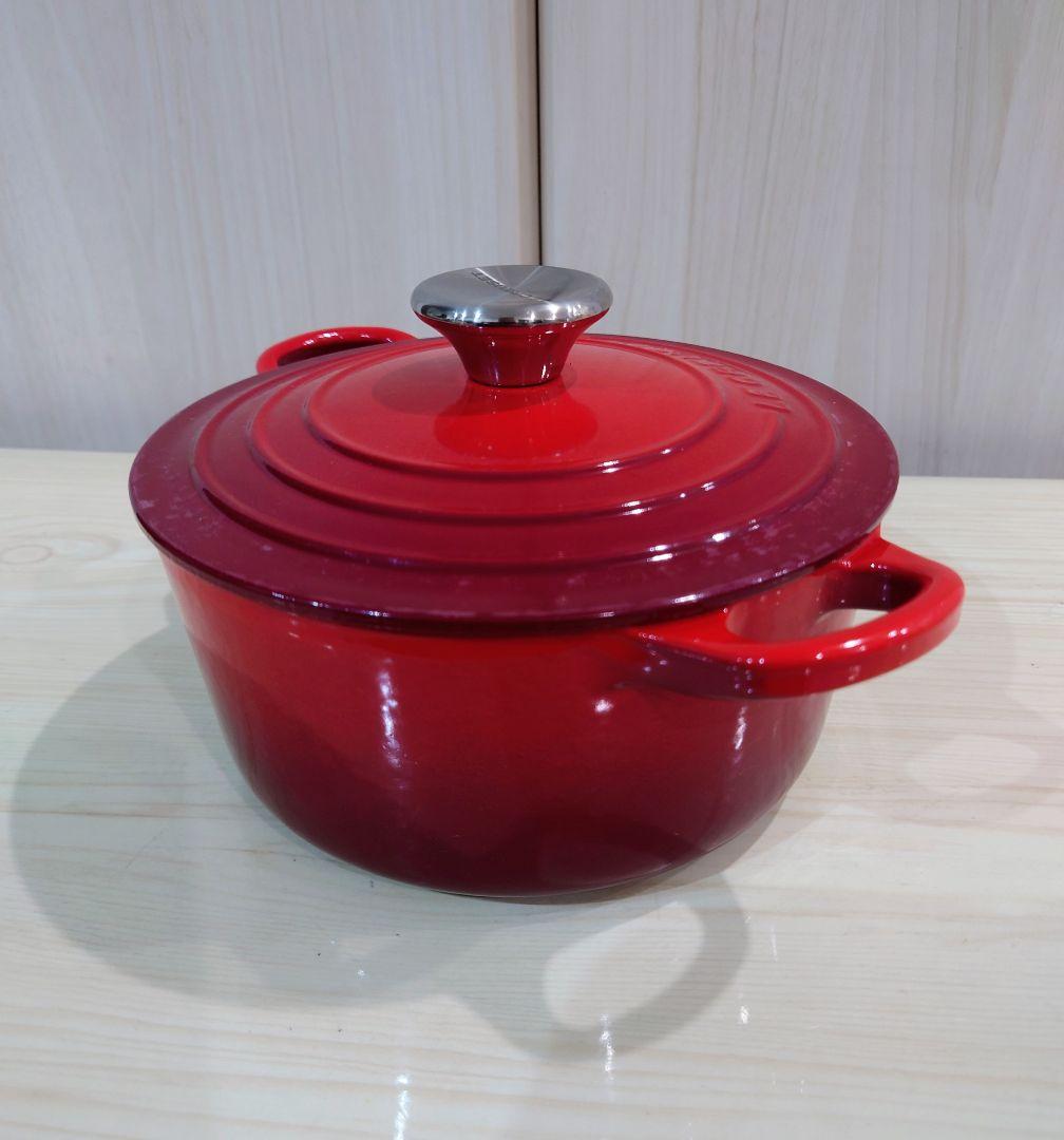 LE CREUSET　ココット　18cm　赤　両手鍋