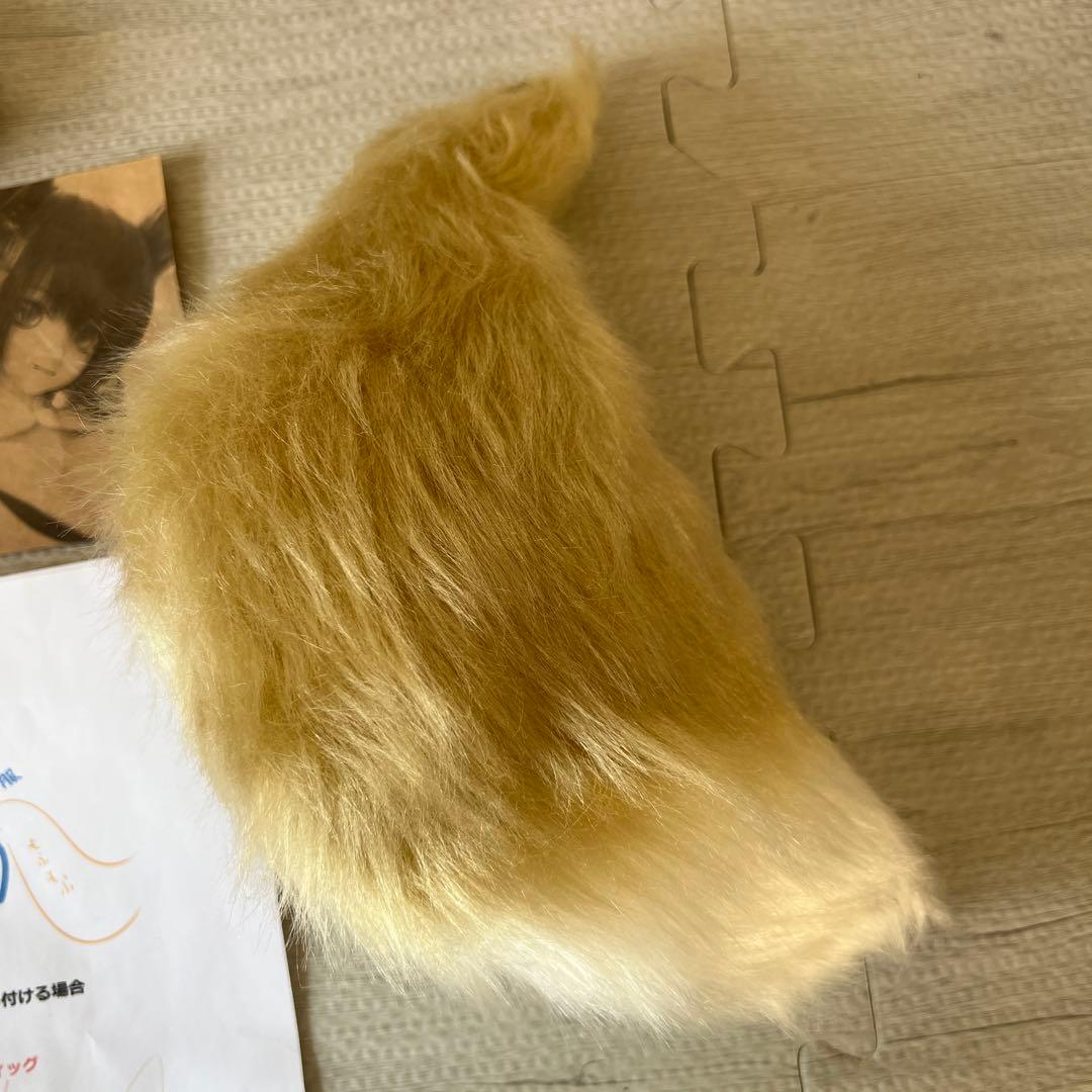 ディーラー様製キツネ耳　尻尾　都会ノ路地裏