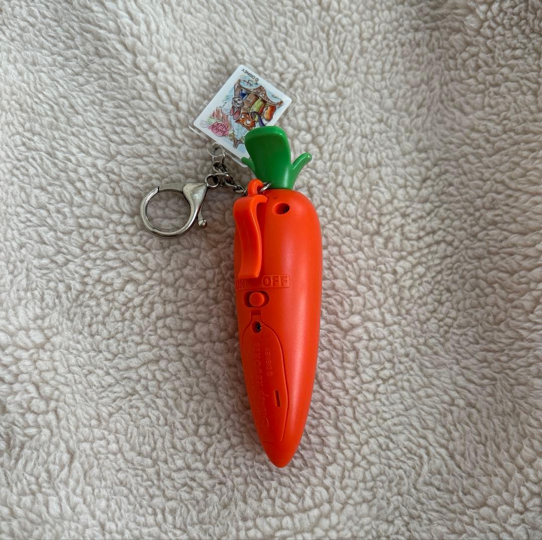 ディズニーリゾート 録音機能付き ズートピアにんじんペンキーホルダー
