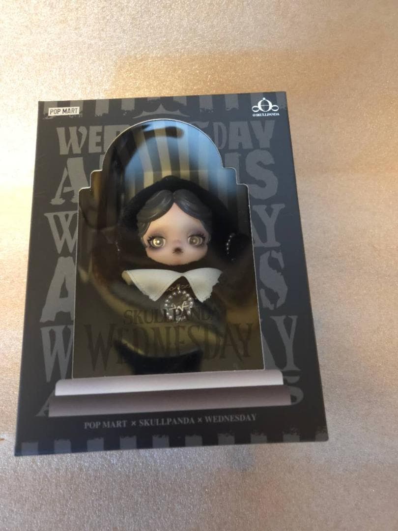 か*る様 POPMART SKULLPANDA Wednesday アメリカ 限