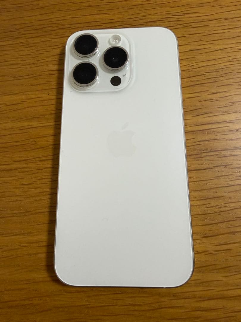 【美品】 iPhone15Pro 256GB ホワイト　SIMフリー